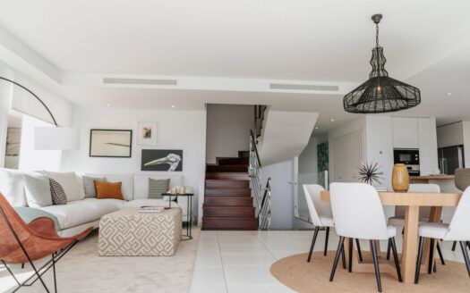 Big Blue, Villaer i Benalmádena